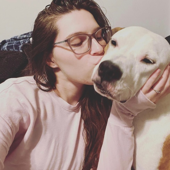 Meet your Posher, Christine - Picture 2 of 5